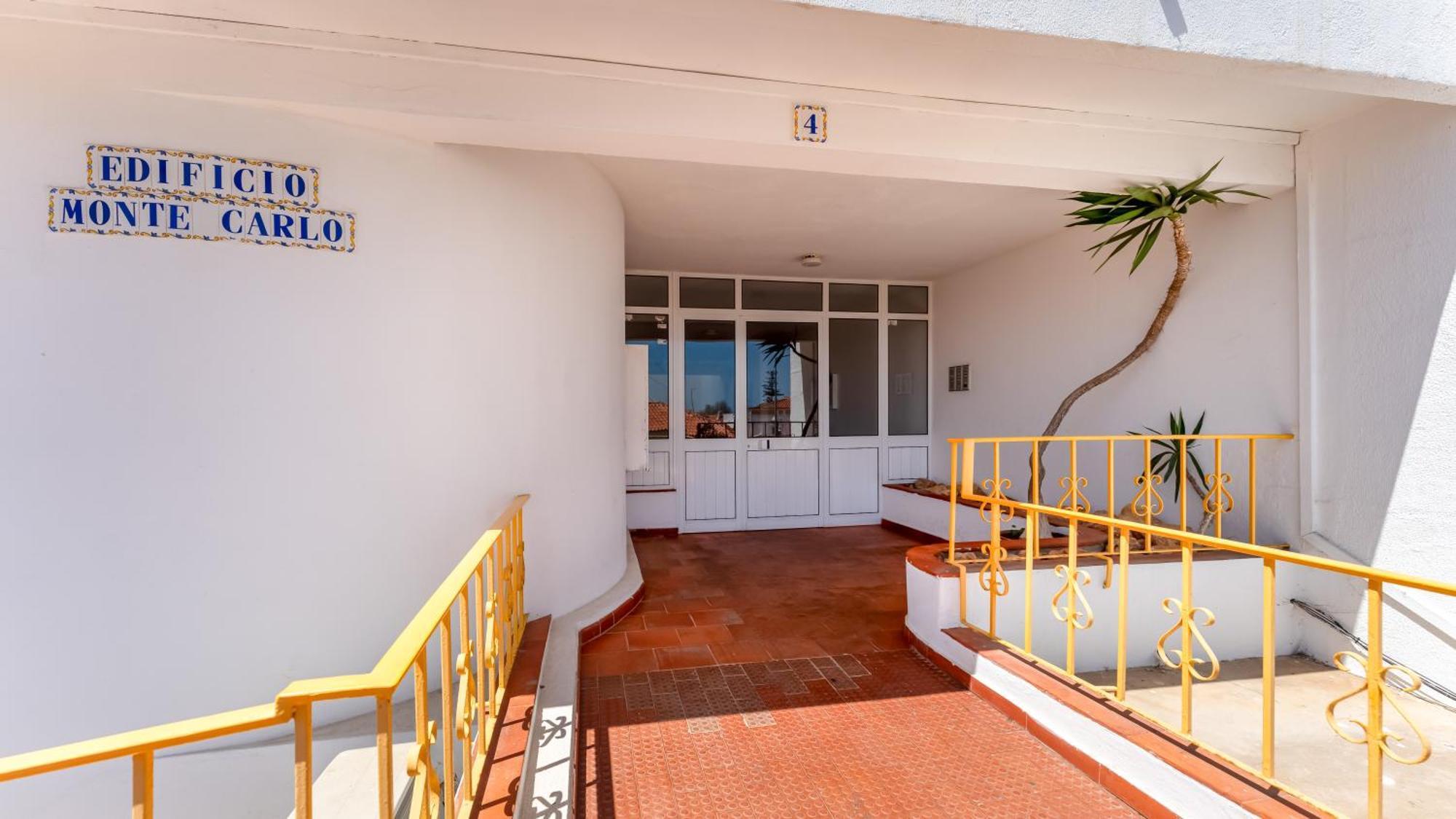 Typical T2 In Albufeira W/ Balcony By Lovelystay 외부 사진